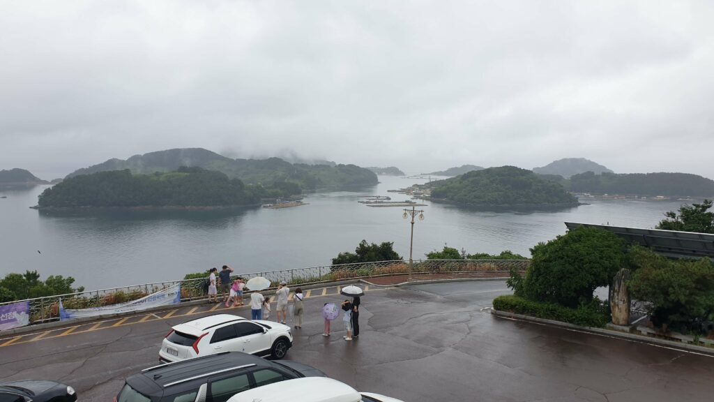 2층에서 본 전경
